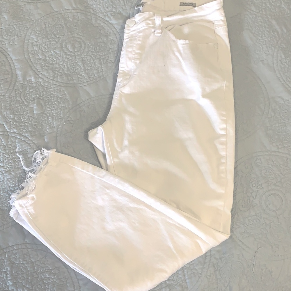 Judy Blue White Distressed Jeans, size 16